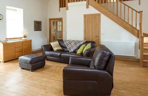 Forsinard House | Child-Friendly Retreat at The Auld Kirk - 4-Star Haven