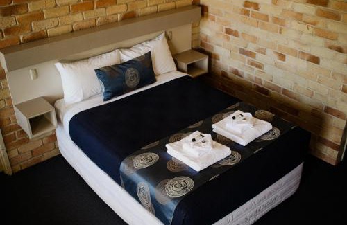 St. George Hotel | Discover Comfort at The Australian Hotel St George