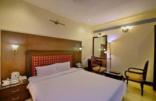 Durg House | Budget-Friendly Stay at The Avalon Durg with Breakfast