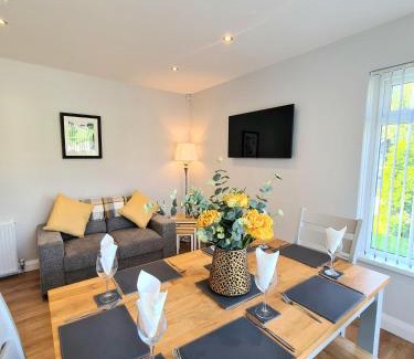 Newcastle House | Exceptional Pet-Friendly Stays at The Avenue - 10/10 Rating