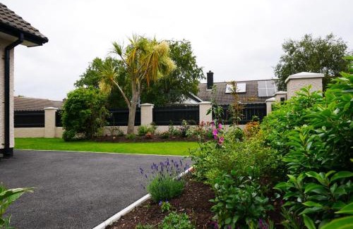 Newcastle House | Exceptional Pet-Friendly Stays at The Avenue - 10/10 Rating