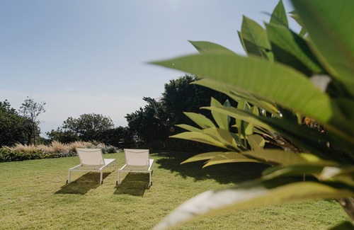 Camps Bay Villa | Elegant Villa Retreat - 8 Bedrooms in Bakoven Awaits You