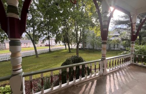 Lowell Bed & Breakfast | The Avery St Bed and Breakfast