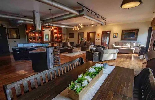 Fayetteville House | Experience The Aviator’s Lounge: Private Pool & Hot Tub Oasis