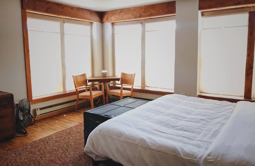 Silverton Hotel | Discover The Avon: Rated 9/10 with Family-Friendly Perks