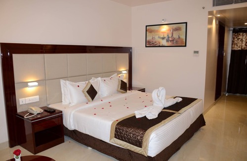Patna Hotel | Discover AVR Hotels & Banquets: Family-Friendly Stays