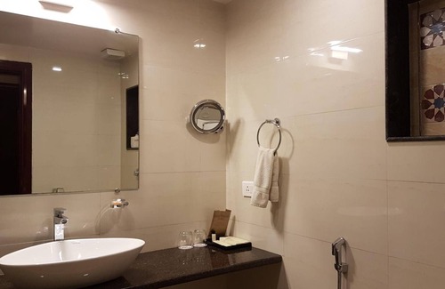 Patna Hotel | Discover AVR Hotels & Banquets: Family-Friendly Stays