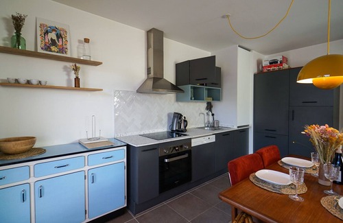 Doussard Condo | Tranquil Azalea Apartment with Ocean Views for 4 Guests
