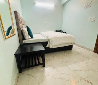 Nizamuddin Bed & Breakfast | The Aziz Residency