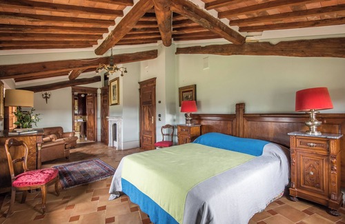 Sovicille Bed & Breakfast | Discover The B&B Smallville in Charming Sovicille, Tuscany