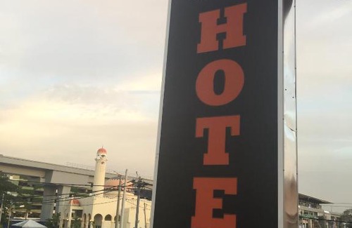 Kajang Hotel | Budget-Friendly Stay at The b'Hotel with Family Amenities