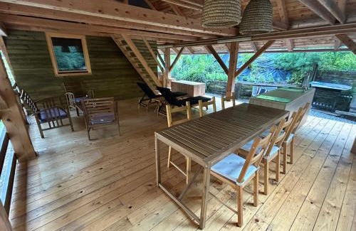 Zalec Apartment | BeeHouse: Nature Retreat with Pet-Friendly Amenities