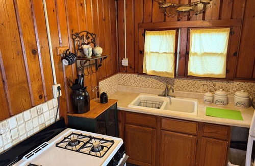 Oscoda Cabin | The Beachfront Hideaway
