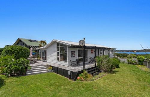 Ohope House | Discover The Bachela: Family-Friendly Ohope Beach Retreat