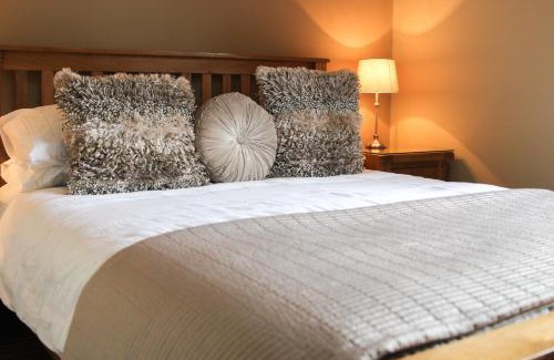 Church Minshull Hotel | Discover The Badger Inn: Accessible Stay with Breakfast