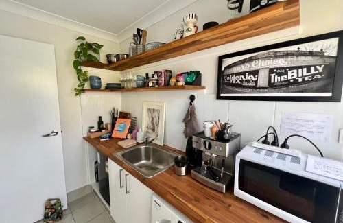 Orange Apartment | Cozy Stay at The Baker's Bed - Child-Friendly Retreat