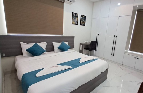 Madhapur Bed & Breakfast | Top-Rated Balcony Suites with Spa and Family-Friendly Amenities