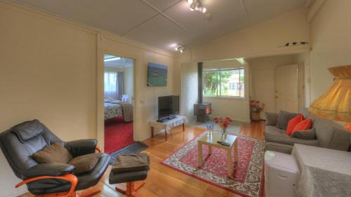 Glen Innes Bed & Breakfast | Top-Rated The Bank Guesthouse with Kitchen in Glen Innes