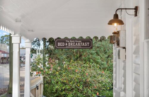 Ulmarra Bed & Breakfast | Family-Friendly Comfort at The Bank House Ulmarra