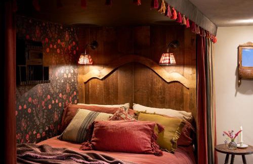 Gooseham House | Unforgettable Family Stays at The Barley Mill - Rated 9.7/10