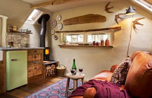 Gooseham House | Unforgettable Family Stays at The Barley Mill - Rated 9.7/10
