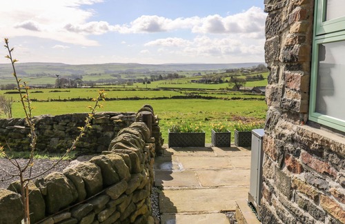 Sowerby Bridge Cottage | The Barn at Crow Hill Shaw Farm