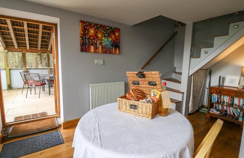 Llandrindod Wells House | Pet-Friendly Haven: The Barn at Glanoer, Rated 9.3/10