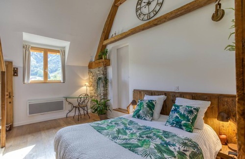 Treffort Other | Experience The Barn at Lake Azur: Pool, Spa & Kid-Friendly