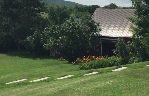 Reading House | Experience The BARN at Reading Farms Estate with Unique Amenities