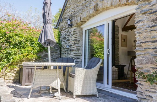 Graigfechan Cottage | Pet-Friendly Retreat at The Barn at Waen y Ffynnon