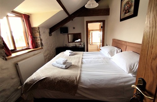 Port Talbot Bed & Breakfast | Discover The Barn B&B: 4-Star Stay with Breakfast Included