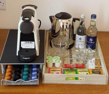 Shepshed Bed & Breakfast | Delightful Stay at The Barn Courtyard with Breakfast Included