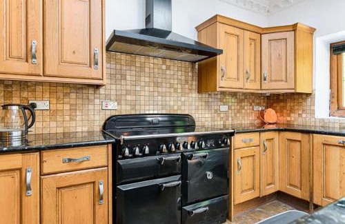 Ammanford House | Pet-Friendly Retreat at The Barn - Rated 9/10 by Guests