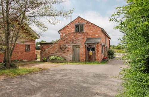 Wollerton Apartment | Stylish Stay at The Barn - Guest Rated 9/10