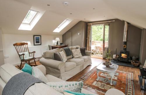 Wollerton Apartment | Stylish Stay at The Barn - Guest Rated 9/10