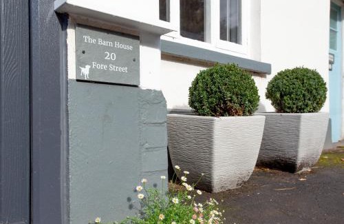 Ivybridge House | Pet-Friendly Retreat at The Barn House - Rated 9.7/10
