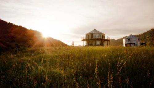 Glendale House | The Barn Silo At Goose Lake Lane