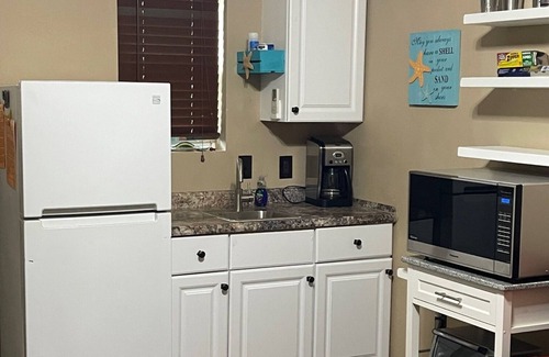 Port O Connor Apartment | Unforgettable Getaway at The Barnacle for Fishing Enthusiasts