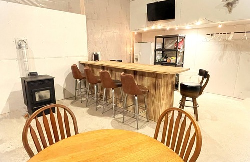 Butternut Cabin | Discover The Barndominium: Pet-Friendly Retreat Awaits