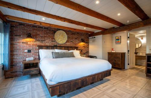 Manchester Center Hotel | Visit The Barnstead Inn: Rated 10/10 with Pool & Breakfast