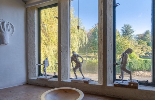 Aldsworth House | Family-Friendly The Barracks: Ideal for 6 with Breakfast