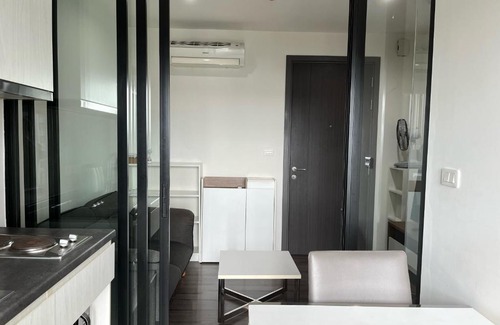 Phra Khanong Nuea Apartment | Budget-Friendly Stay at The Base Park West with Pool Access