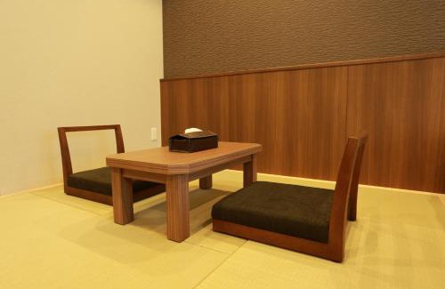 Sakai Ward Apartment | Experience Comfort at The Base Sakai Higashi Apartment Hotel