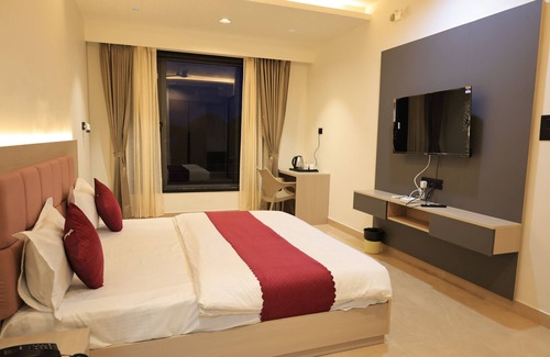 Gayariawas Hotel | The Basil Hotel