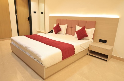 Gayariawas Hotel | The Basil Hotel