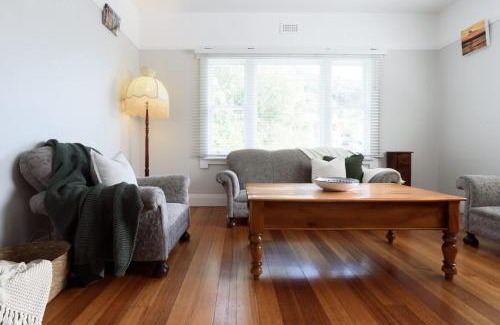 West Launceston House | The Basin Cottage