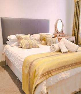 Canterbury Bed & Breakfast | Family-Friendly Retreat at The Bat and Ball - Rated 9.5/10