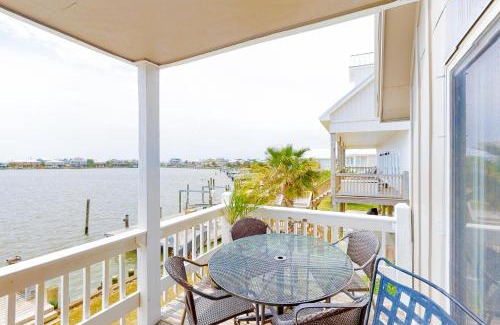 Royal Lagoons House | Discover The Bay House: Family & Pet-Friendly Retreat