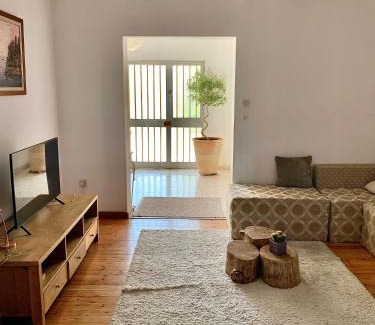 Limassol Apartment | Discover The Bay Laurel: Pet-Friendly Retreat with 8.8 Score