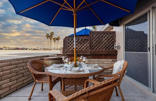 Central Mission Beach Apartment | Guest Rated Excellence at The Bay View Units by AvantStay